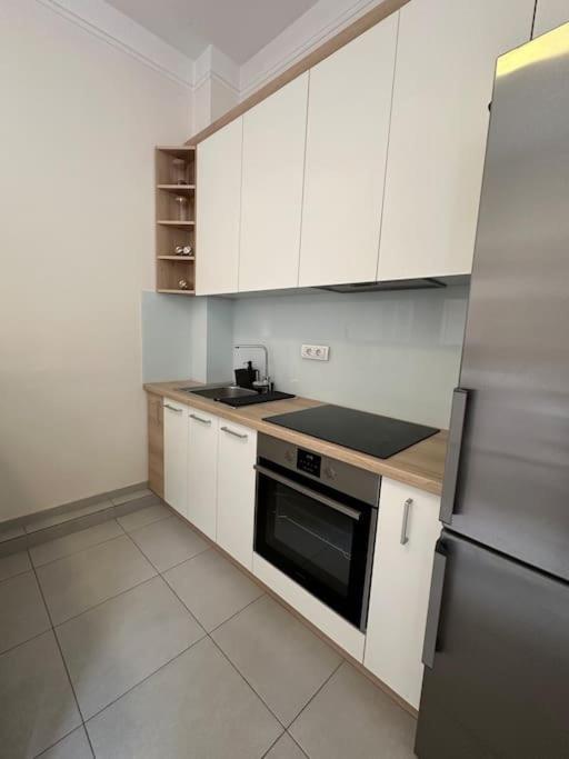 Daire Retreat-10 Min From Kalemegdan Belgrad